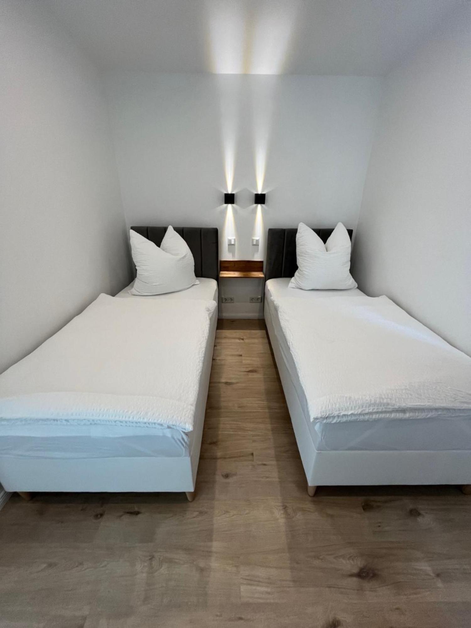 Remise 23A - 2Schlafzimmer Unterkunft Fuer 4-Koepfige Familie Schönefeld Kültér fotó