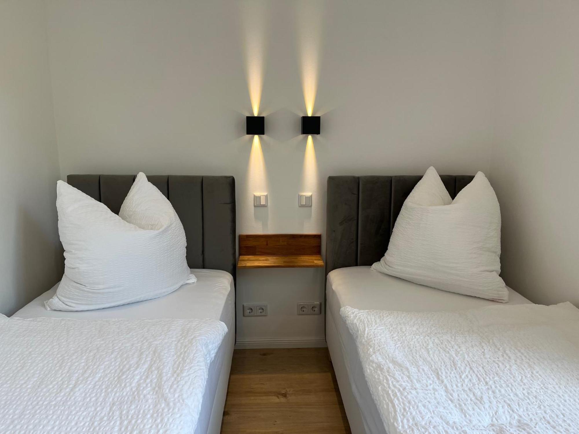 Remise 23A - 2Schlafzimmer Unterkunft Fuer 4-Koepfige Familie Schönefeld Kültér fotó
